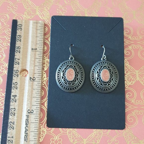 Antique Style Oval Drop Earrings Enamel Peach Center Vintage Costume Fashion - Picture 2 of 3